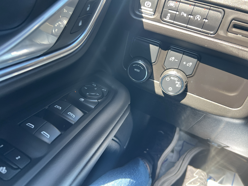 2024 Chevrolet Tahoe photo 14