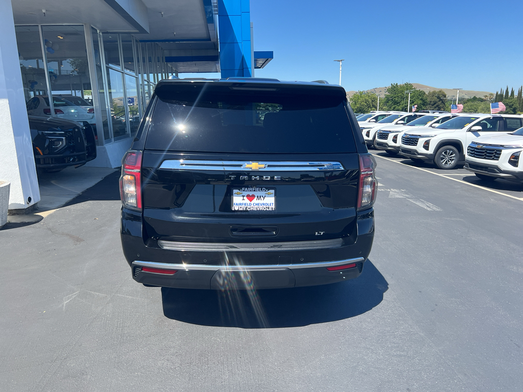 2024 Chevrolet Tahoe photo 2