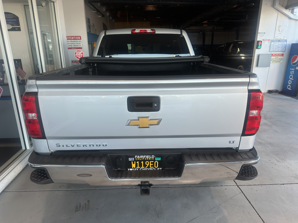 2018 Chevrolet Silverado photo 4