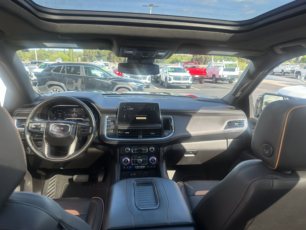 2023 GMC Yukon XL photo 7