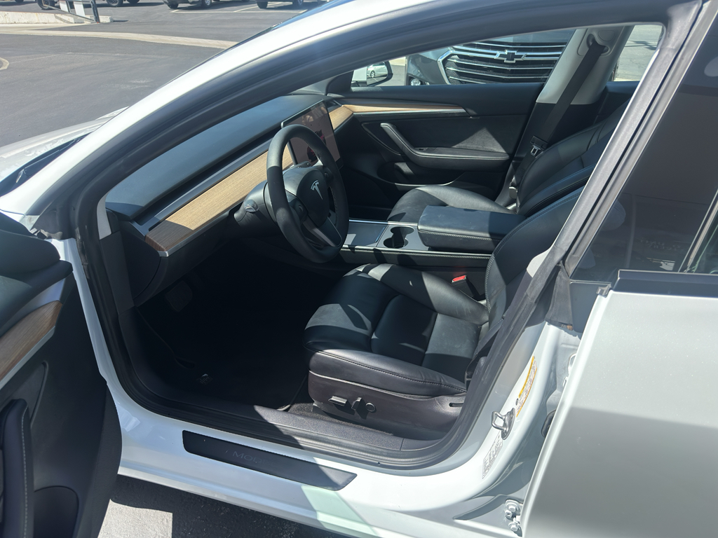2023 Tesla Model 3 photo 8