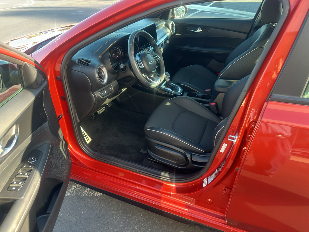2023 Kia Forte photo 8