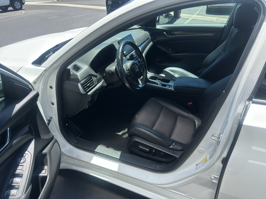 2018 Honda Accord photo 7