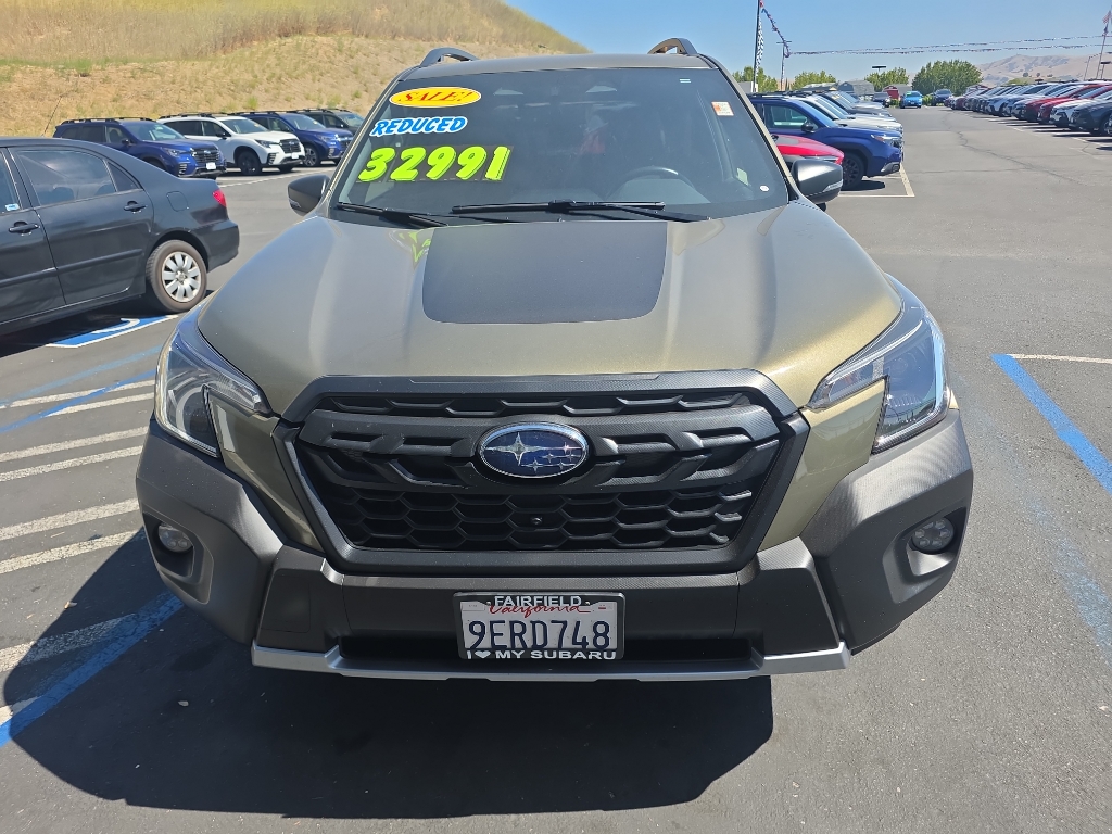 2023 Subaru Forester photo 2