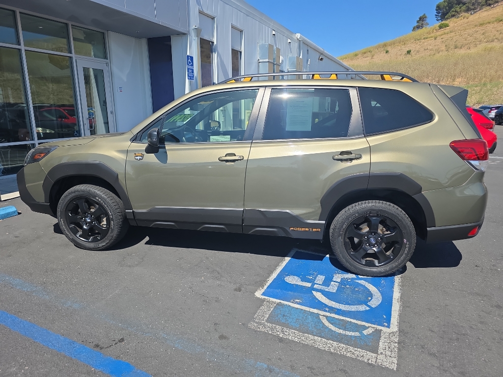 2023 Subaru Forester photo 5