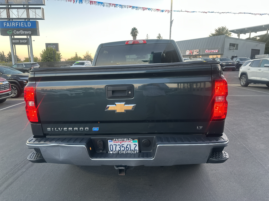 2018 Chevrolet Silverado photo 4
