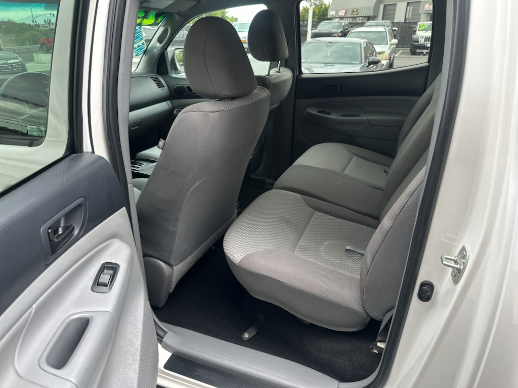 2013 Toyota Tacoma photo 5