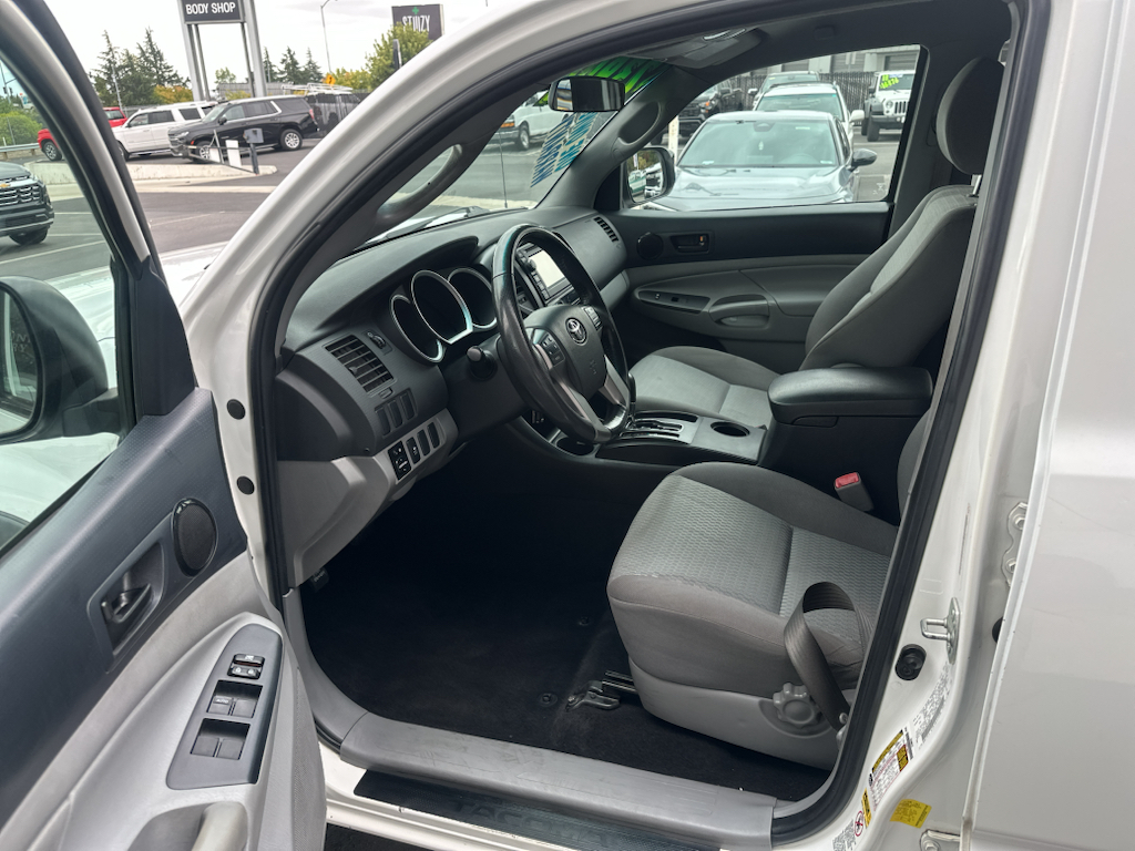 2013 Toyota Tacoma photo 7