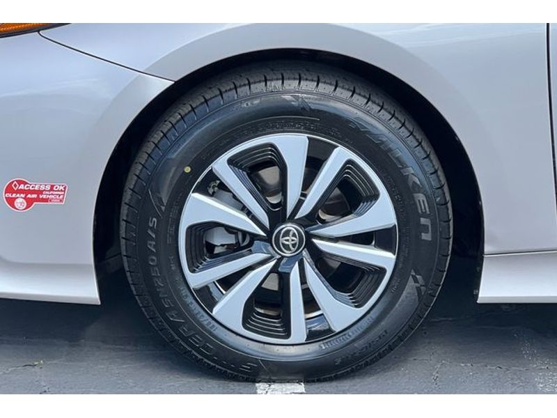2018 Toyota Prius Prime photo 7