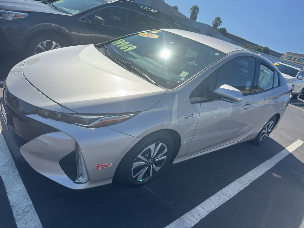 2018 Toyota Prius Prime photo 2