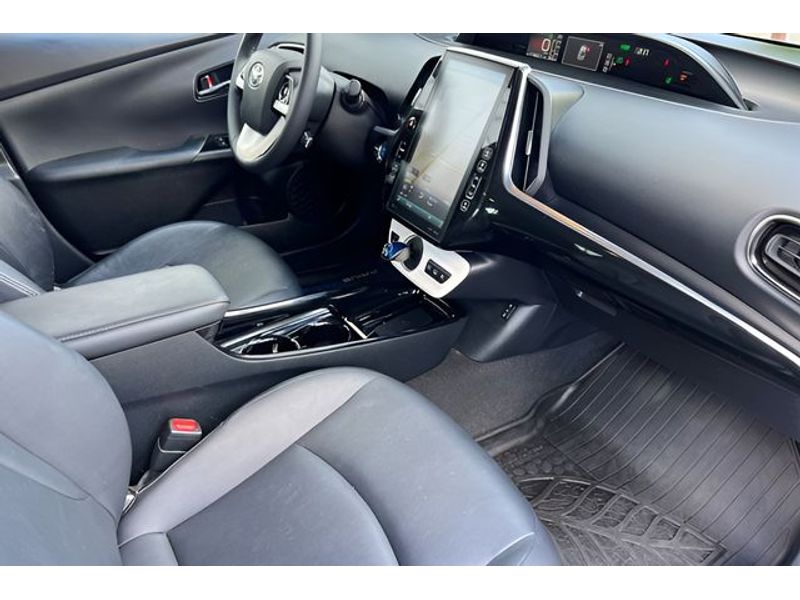 2018 Toyota Prius Prime photo 14