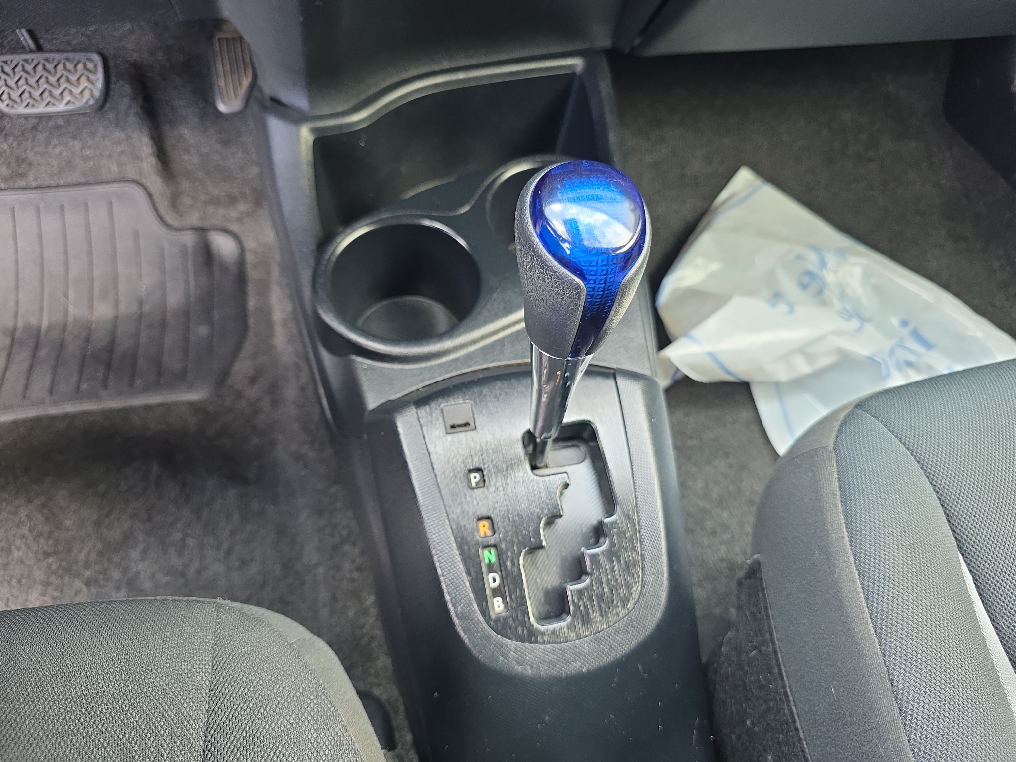2018 Toyota Prius c photo 7