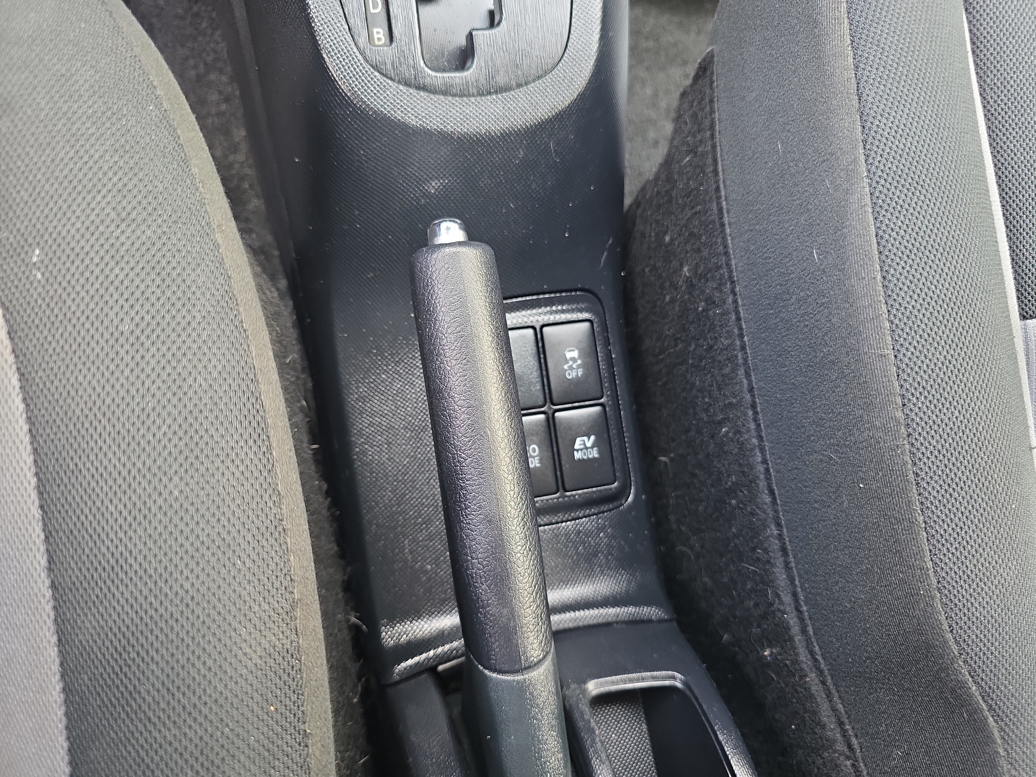 2018 Toyota Prius c photo 8