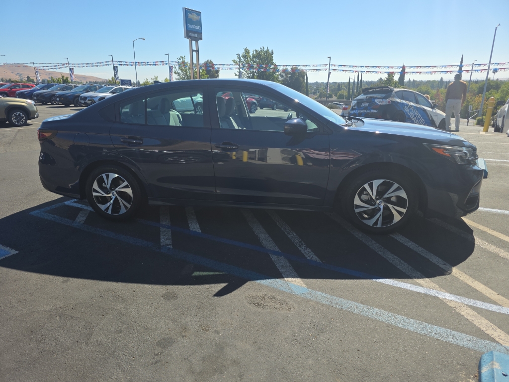 2025 Subaru Legacy photo 3