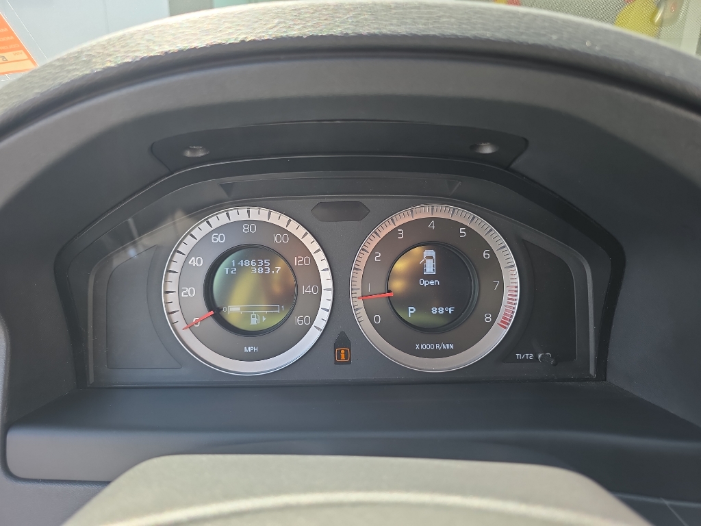 2011 Volvo XC70 photo 5