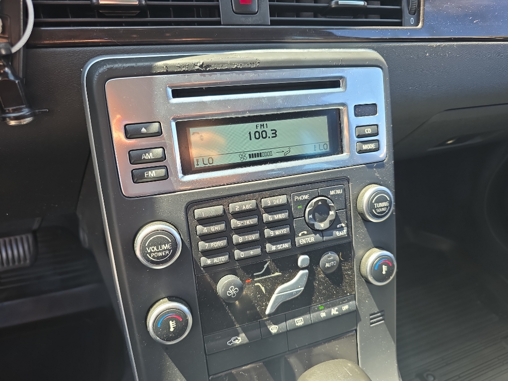 2011 Volvo XC70 photo 6