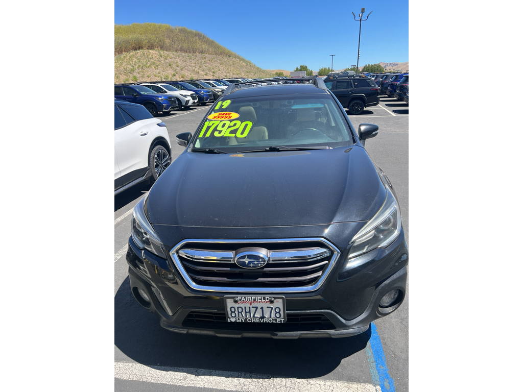 2019 Subaru Outback photo 2