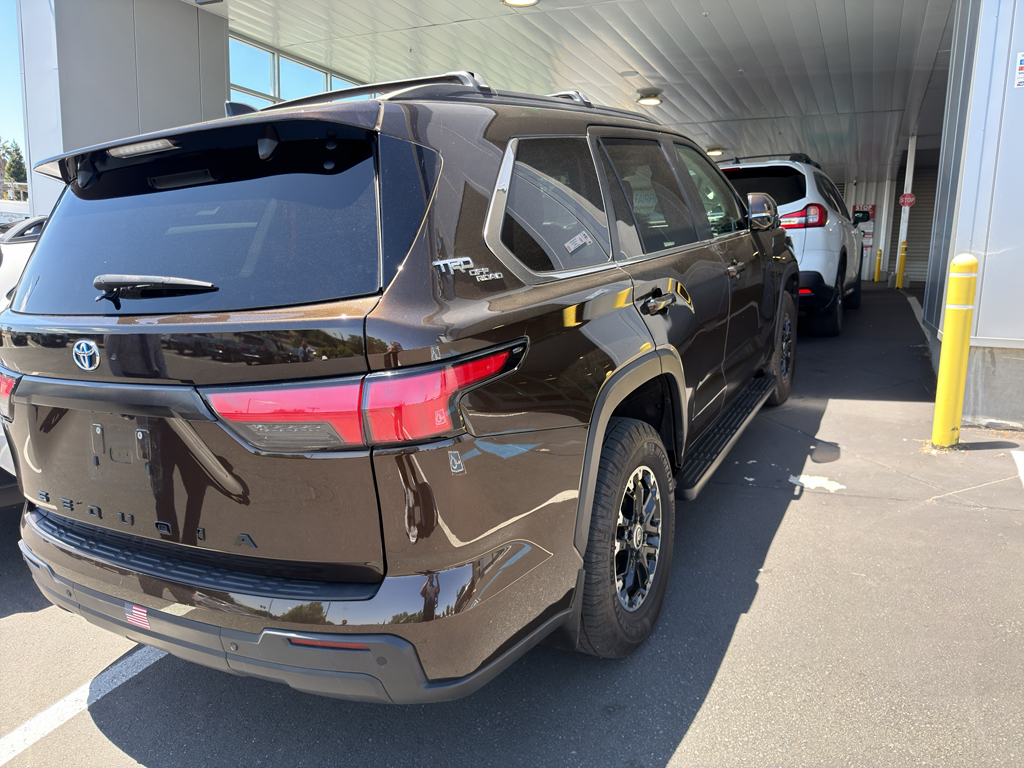 2024 Toyota Sequoia photo 6