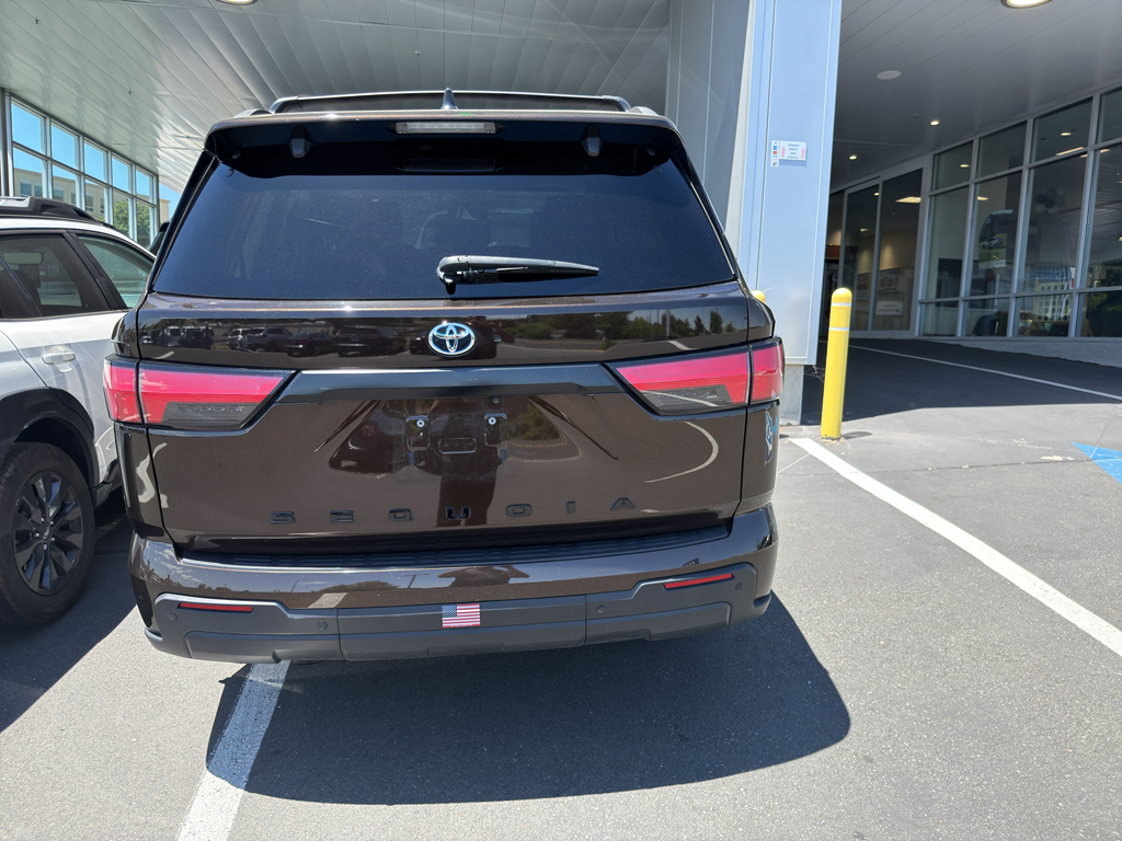 2024 Toyota Sequoia photo 5