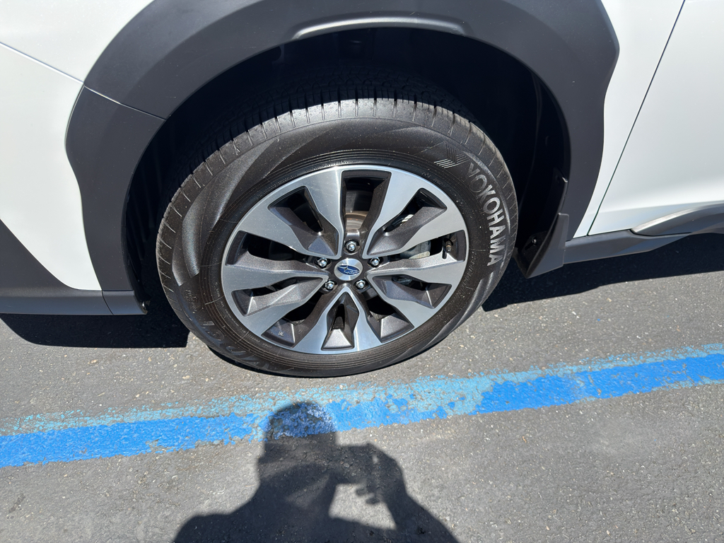 2025 Subaru Outback photo 2
