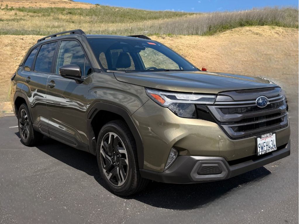 2025 Subaru Forester photo 4