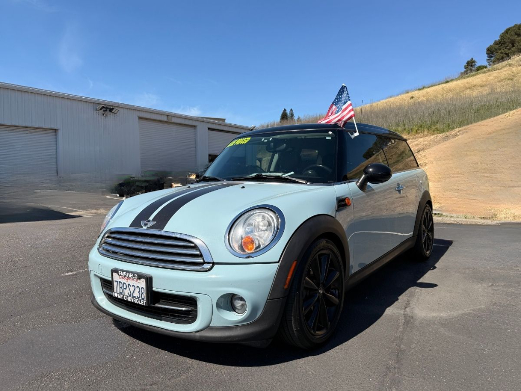 2013 MINI Clubman photo 2