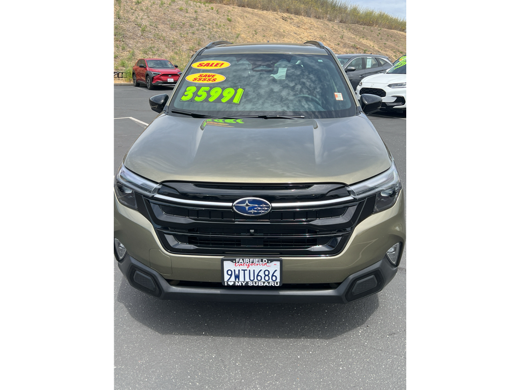 2026 Subaru Forester photo 2