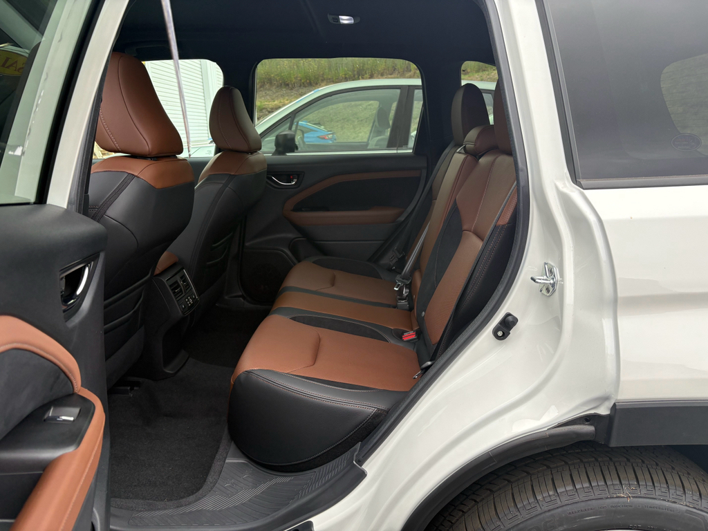 2026 Subaru Forester photo 8