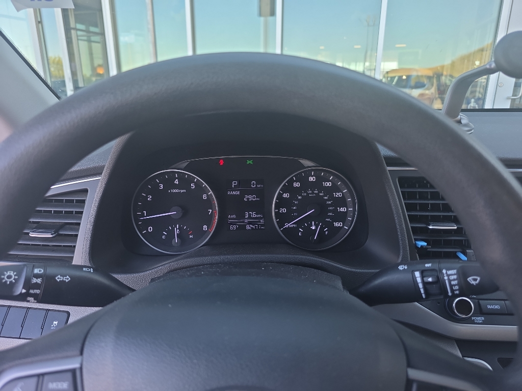 2017 Hyundai Elantra photo 7