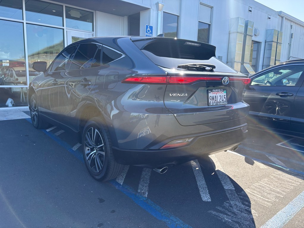 2024 Toyota Venza photo 4