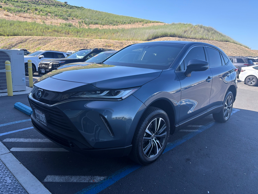 2024 Toyota Venza photo 2