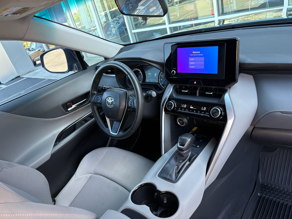 2024 Toyota Venza photo 7