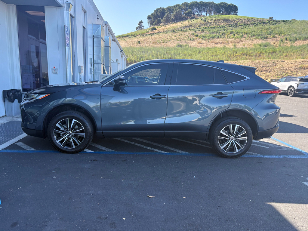 2024 Toyota Venza photo 3
