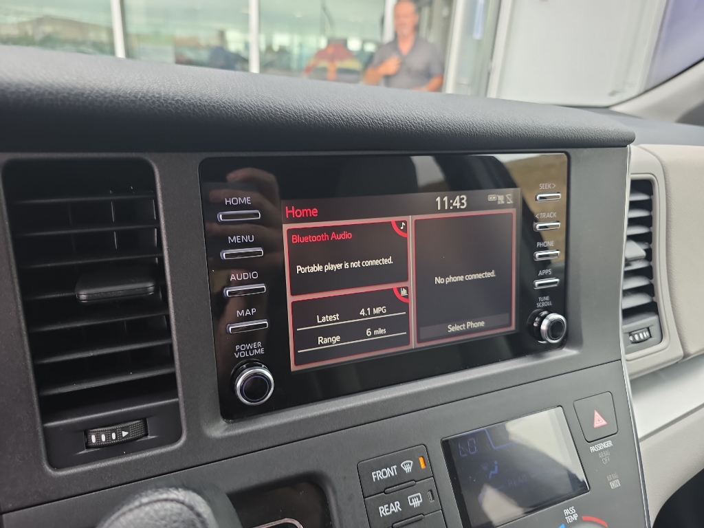 2019 Toyota Sienna photo 6
