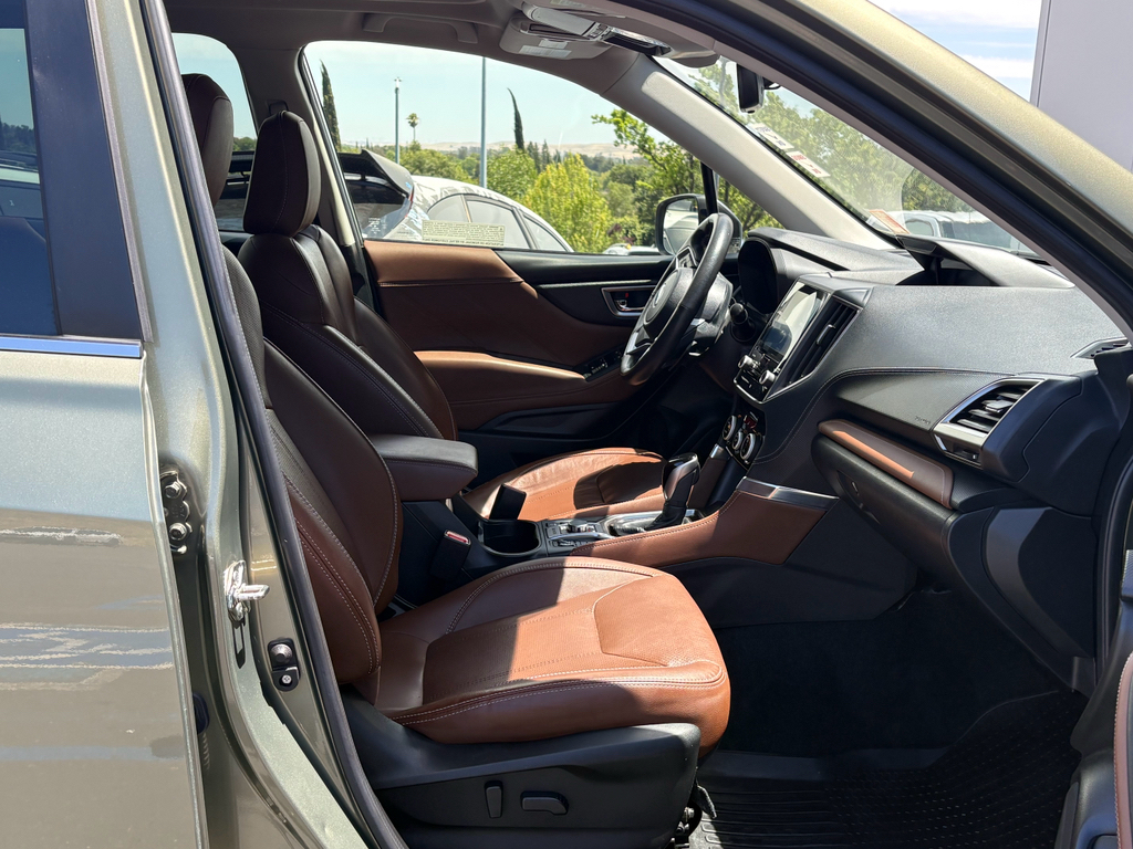2020 Subaru Forester photo 3