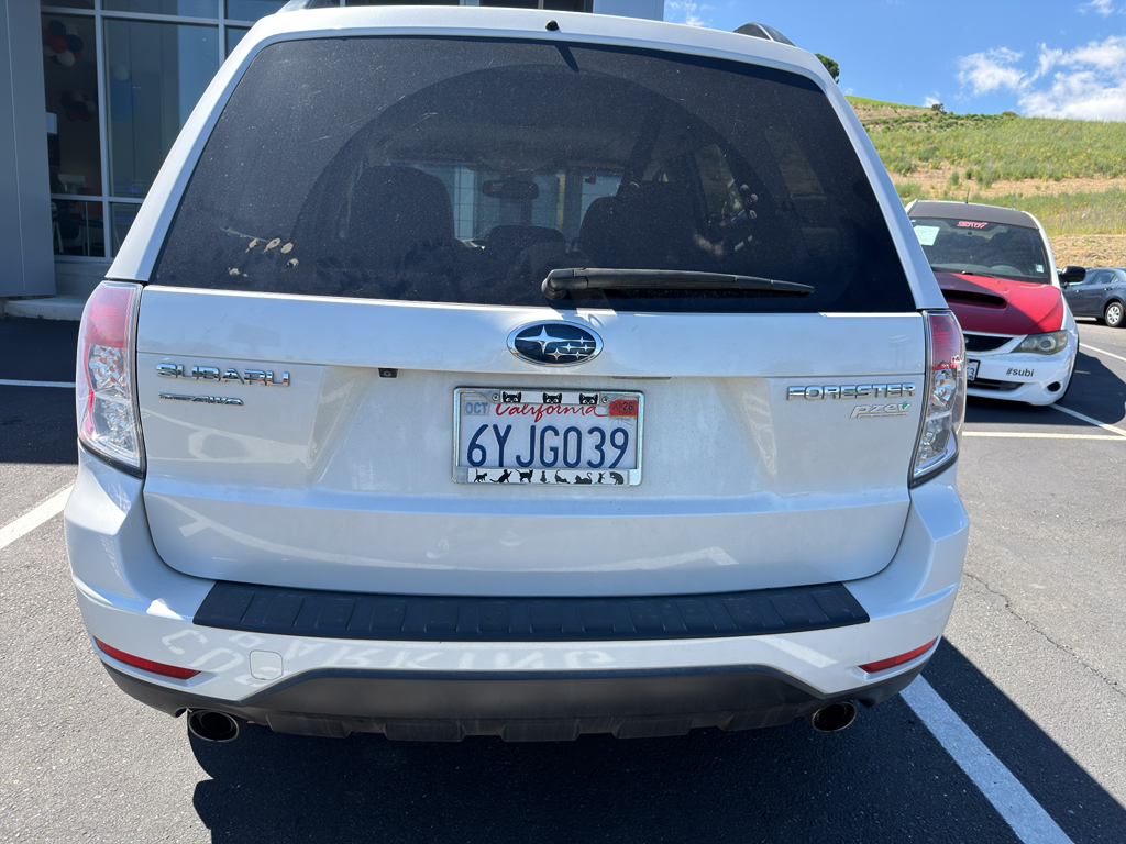 2013 Subaru Forester photo 2