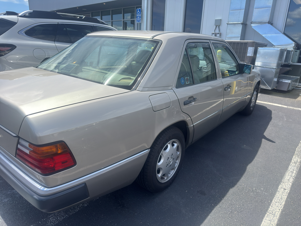 1992 Mercedes-Benz 300 photo 5