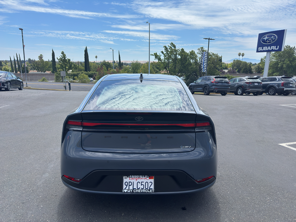 2024 Toyota Prius photo 3