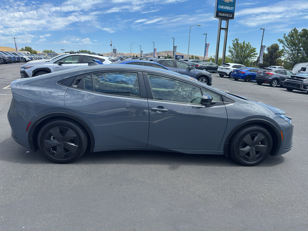 2024 Toyota Prius photo 4