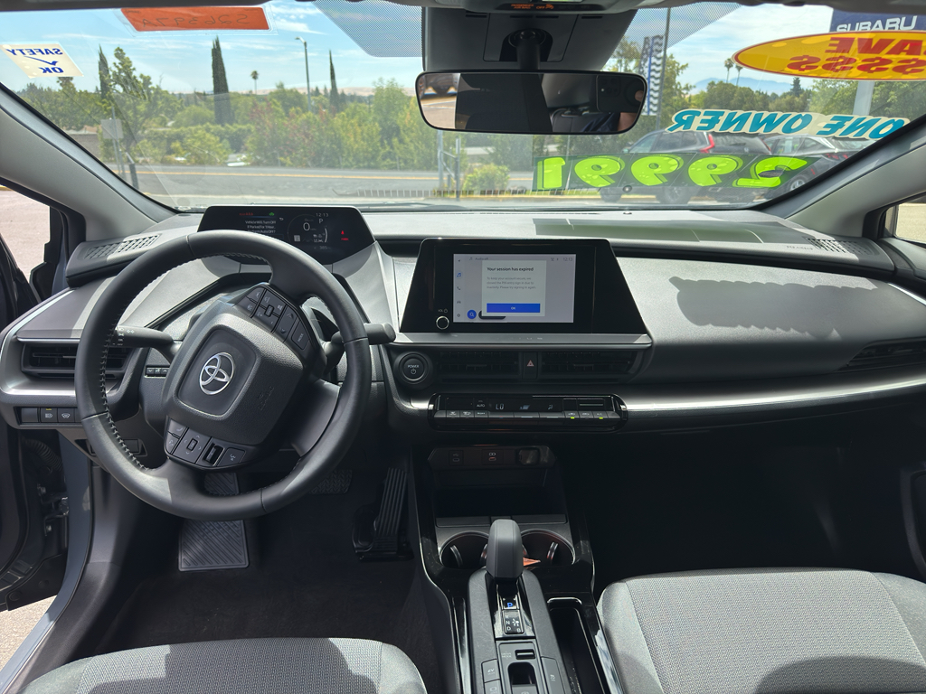 2024 Toyota Prius photo 6