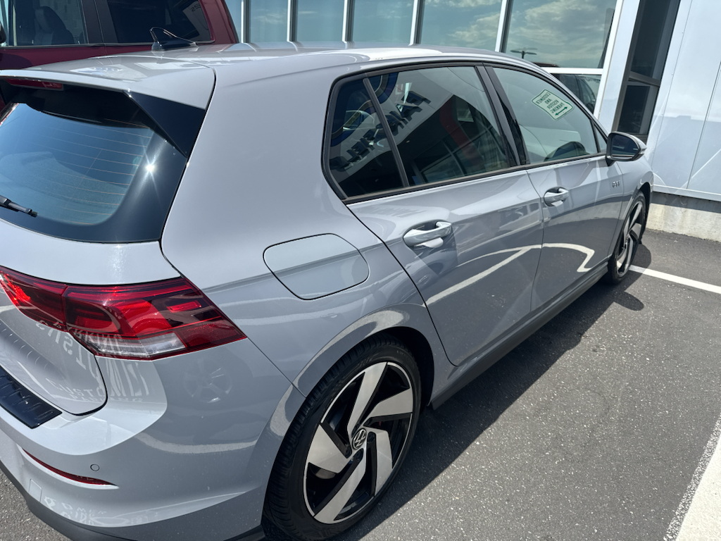 2025 Volkswagen Golf GTI photo 4