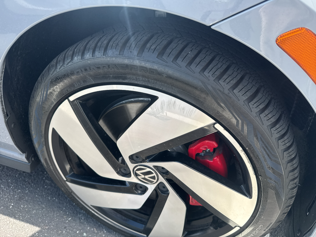 2025 Volkswagen Golf GTI photo 7