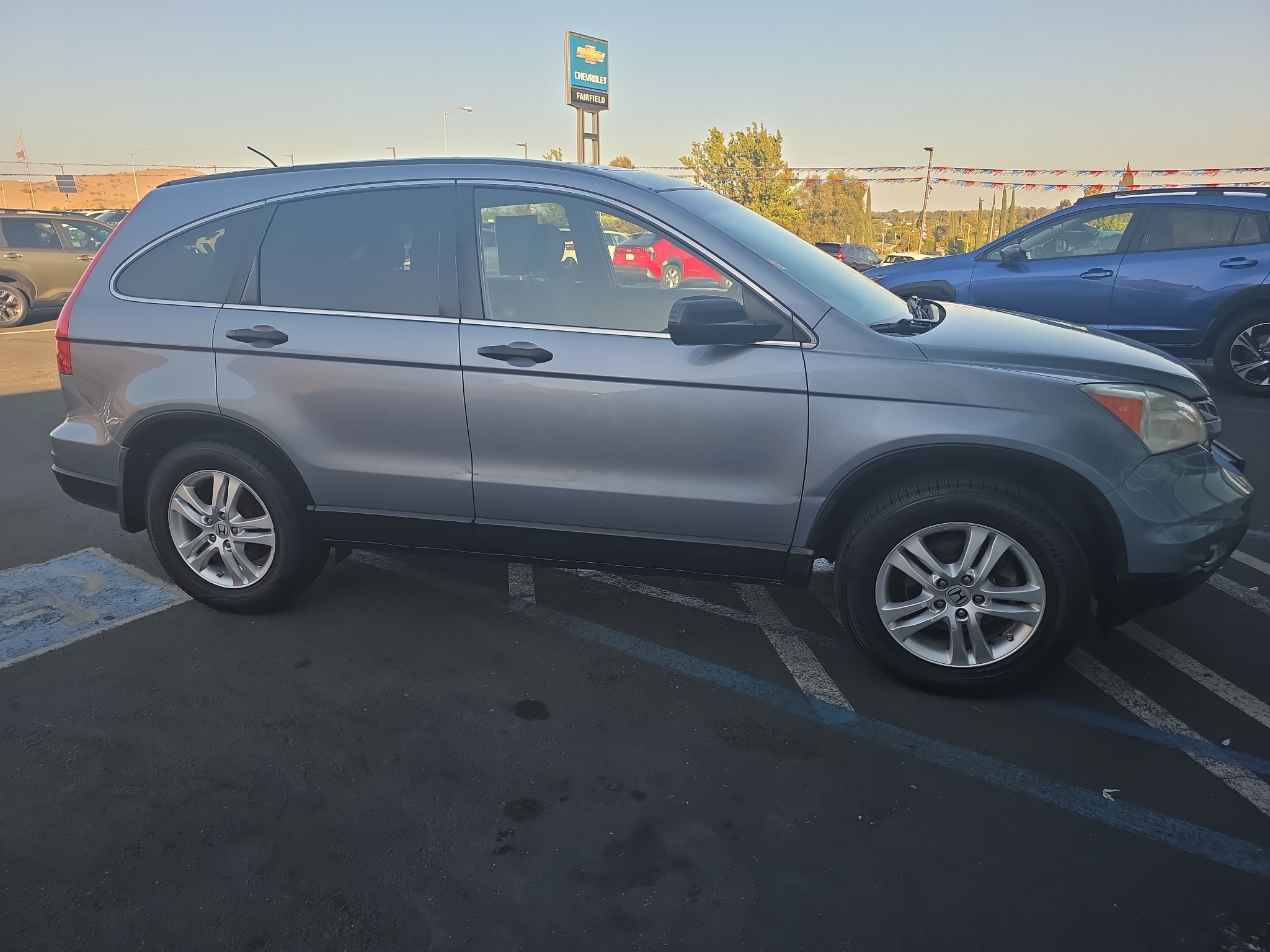 2010 Honda CR-V photo 3
