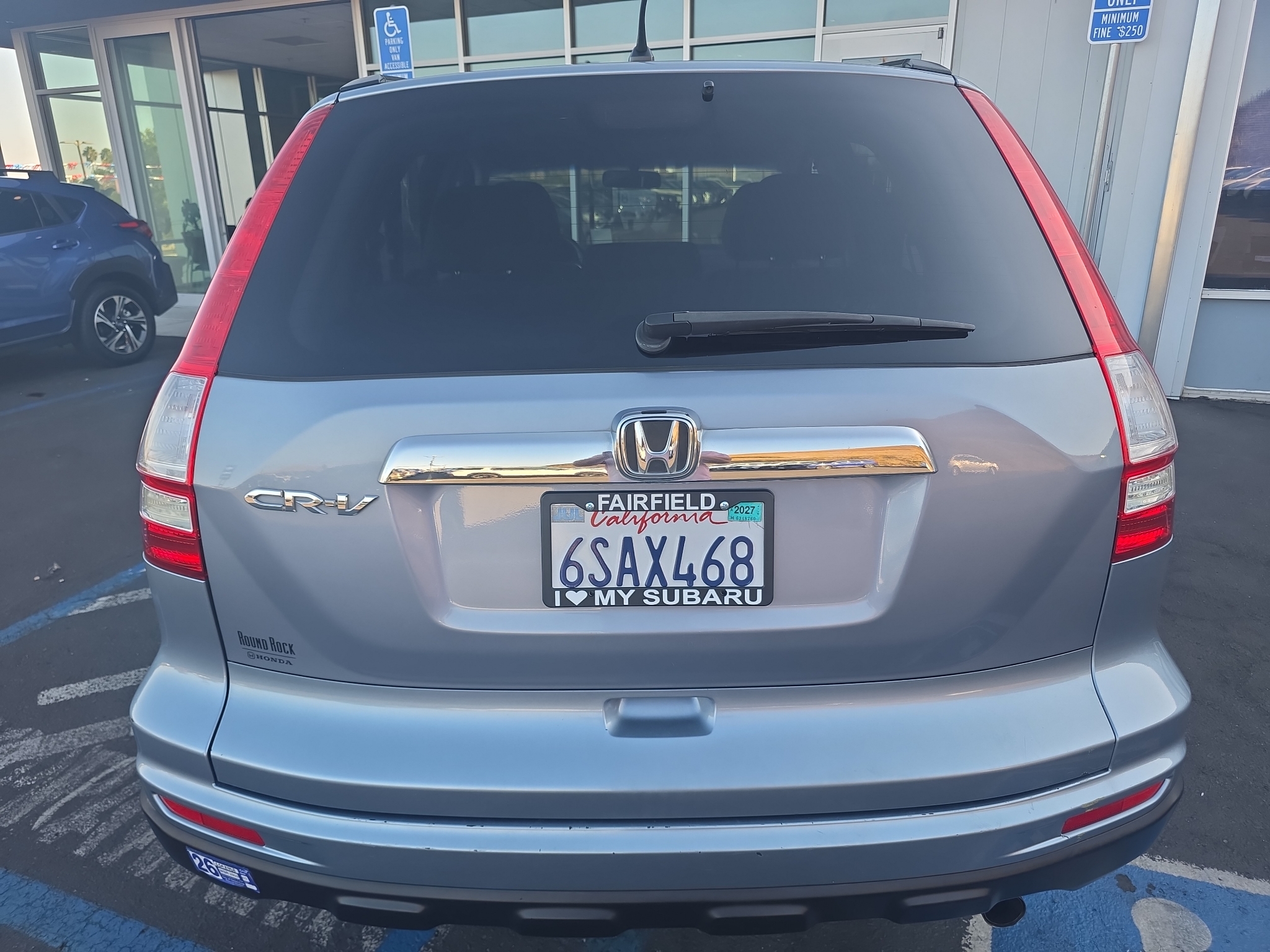2010 Honda CR-V photo 4