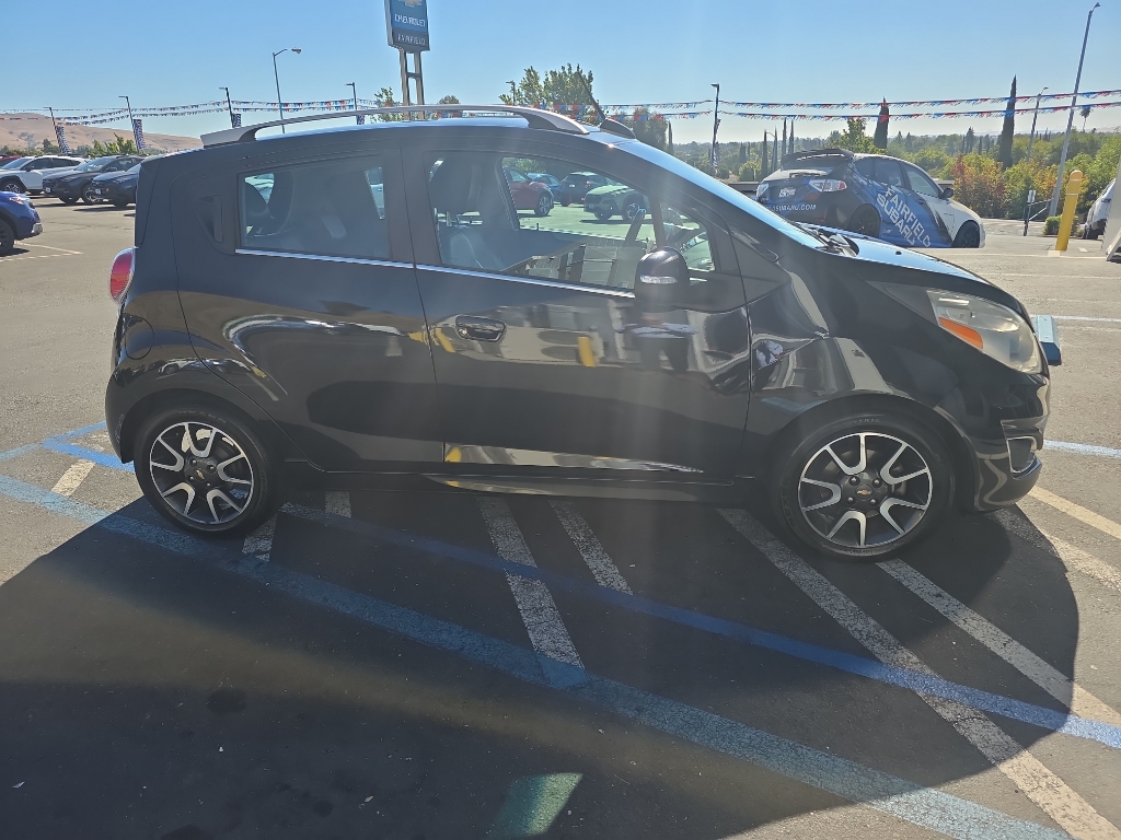 2015 Chevrolet Spark photo 3