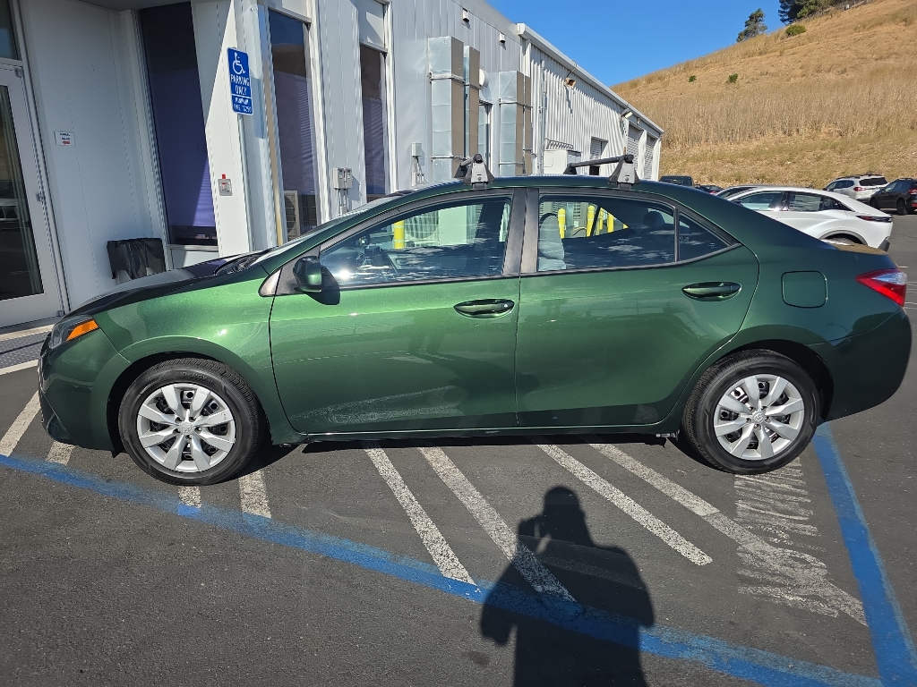 2015 Toyota Corolla photo 3