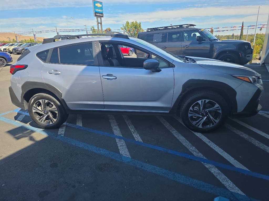 2024 Subaru Crosstrek photo 3