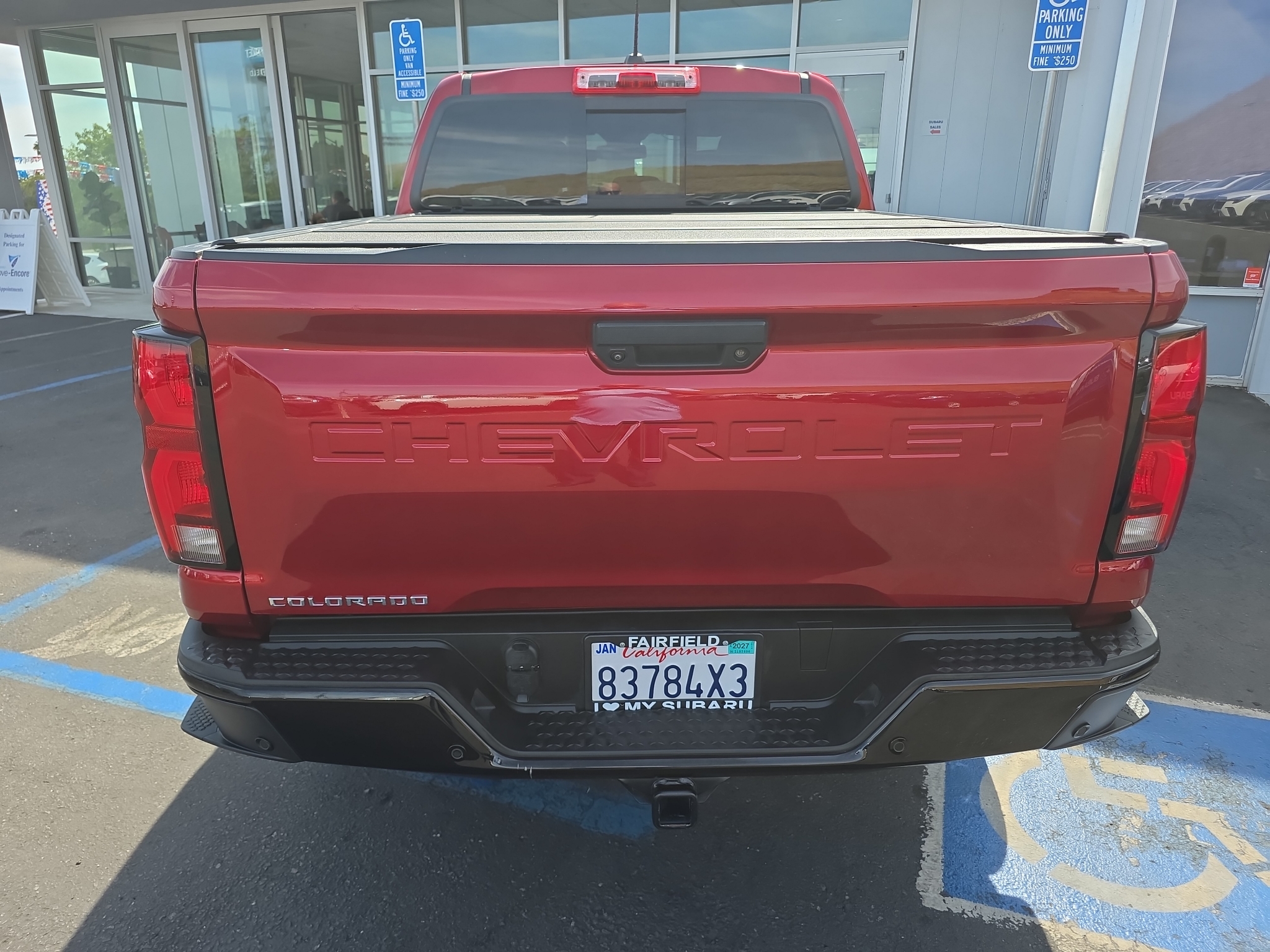 2023 Chevrolet Colorado photo 17