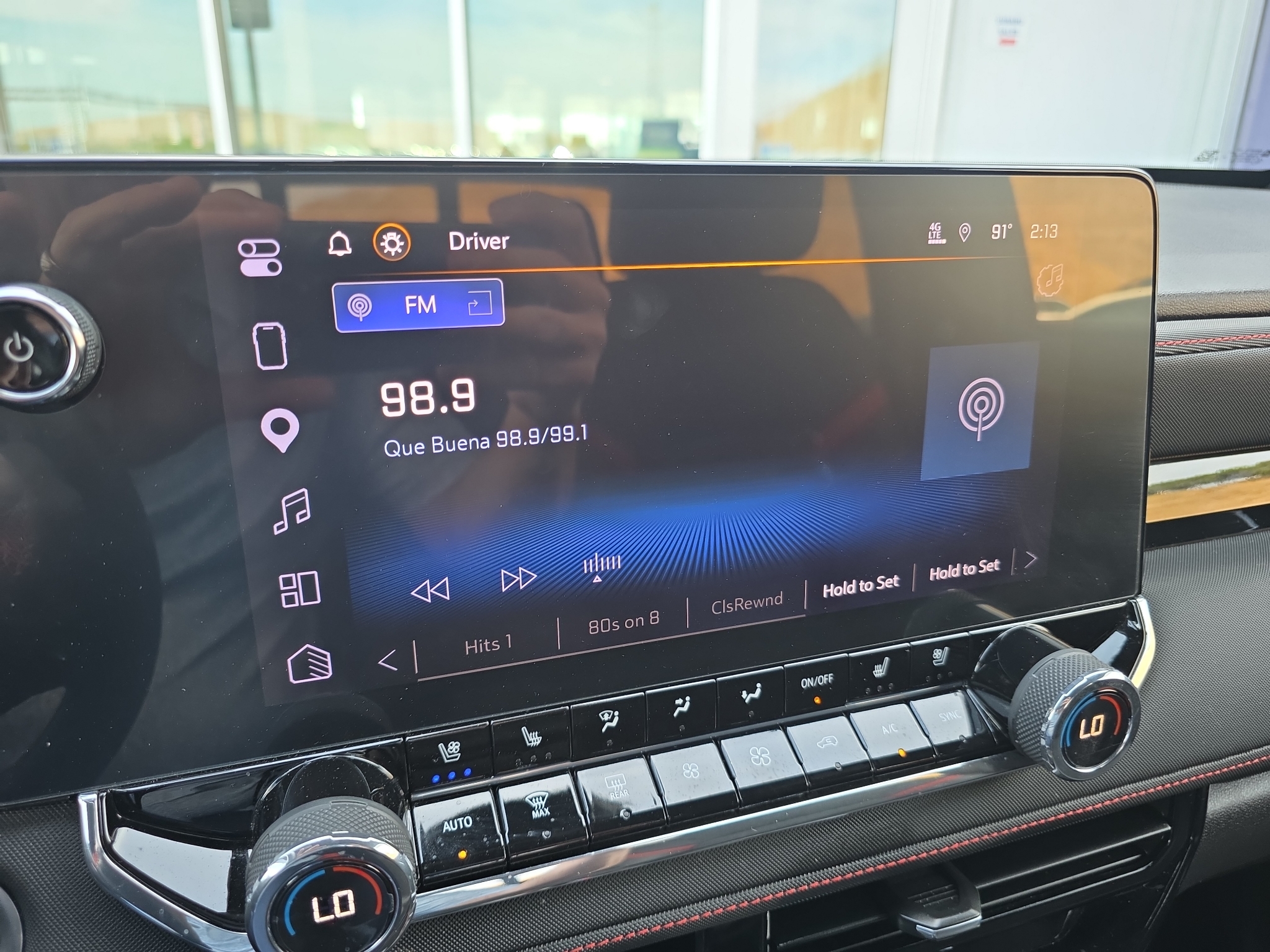 2023 Chevrolet Colorado photo 7