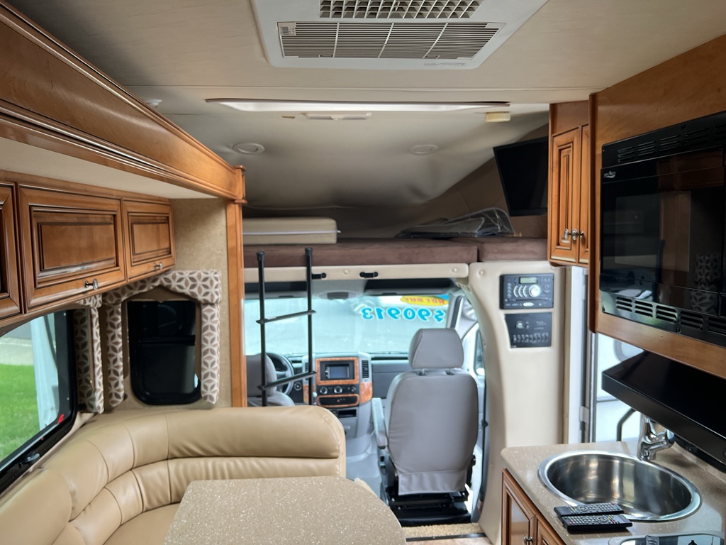 2015 Mercedes-Benz Sprinter 3500 photo 35